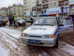 В Вышневолоцком районе двое мужчин напали на сотрудников ГИБДД