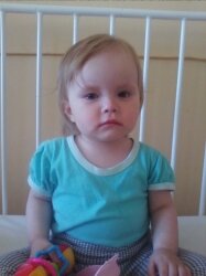 В Вышнем Волочке разыскивают родственников маленькой девочки