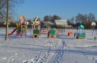 Единственное хорошее в селе - детская площадка
